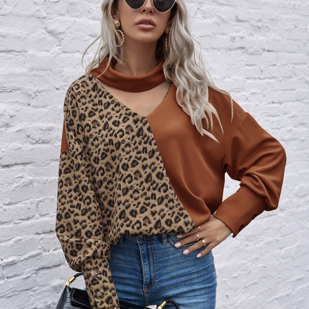 leopard print keyhole neck long sleeve top black - Picture 12 of 14